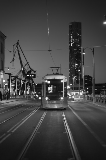 The same frame rendered in black and white with OMR Pan